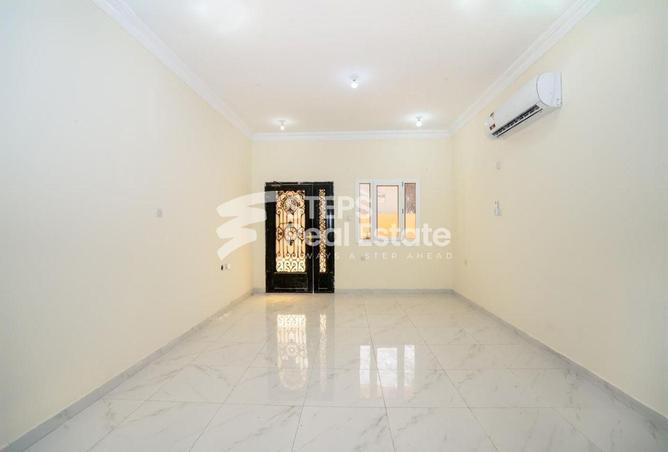 1014306 - Property Image 3