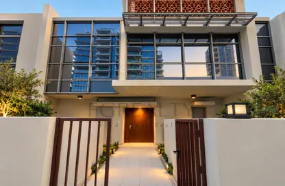 Townhouse - 3 Bedrooms - 5 Bathrooms for sale in Seef Lusail Tower 1 - Seef Lusail - Lusail City - Lusail Townhouse - 3 Bedrooms - 5 Bathrooms for sale in Seef Lusail Tower 1 - Seef Lusail - Lusail City - Lusail