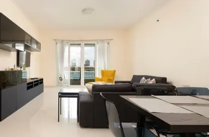 Apartment - 2 Bedrooms - 3 Bathrooms for rent in Viva West - Viva Bahriyah - The Pearl Island - Doha