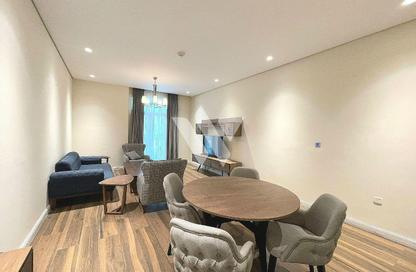 Apartment - 2 Bedrooms - 3 Bathrooms for rent in Floresta Gardens - Floresta Gardens - The Pearl Island - Doha