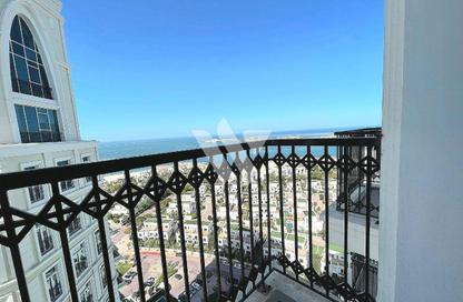 Apartment - 2 Bedrooms - 3 Bathrooms for rent in Floresta Gardens - Floresta Gardens - The Pearl Island - Doha