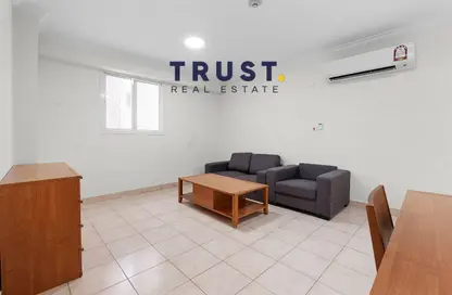 Apartment - 3 Bedrooms - 2 Bathrooms for rent in Al Sadd Road - Al Sadd - Doha