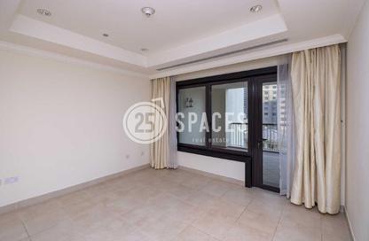 Apartment - 2 Bedrooms - 3 Bathrooms for sale in East Porto Drive - Porto Arabia - The Pearl Island - Doha Apartment - 2 Bedrooms - 3 Bathrooms for sale in East Porto Drive - Porto Arabia - The Pearl Island - Doha