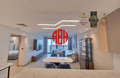 Apartment - 1 Bedroom - 2 Bathrooms for sale in Lusail Marina Heights - Marina District - Lusail