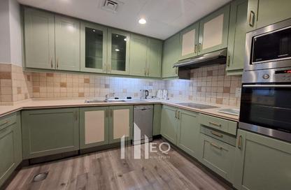 Apartment - 2 Bedrooms - 3 Bathrooms for rent in West Porto Drive - Porto Arabia - The Pearl Island - Doha