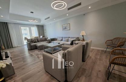 Apartment - 2 Bedrooms - 3 Bathrooms for rent in West Porto Drive - Porto Arabia - The Pearl Island - Doha