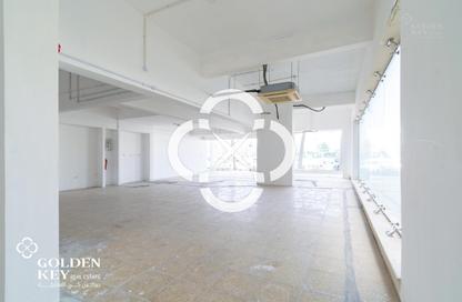 Shop - Studio - 2 Bathrooms for rent in Al Sadd Road - Al Sadd - Doha