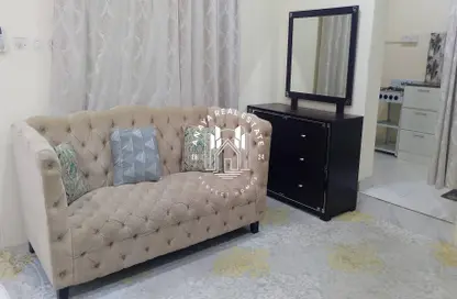 Apartment - 1 Bedroom - 1 Bathroom for rent in Wadi Al Markh - Muraikh - AlMuraikh - Doha