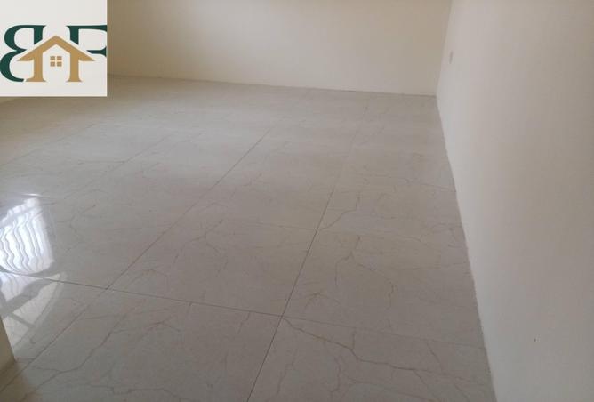 2Oo1IY2KAq0 - Property Image 2