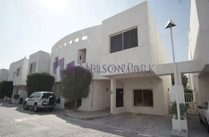 مجمع سكني - 4 غرف نوم - 5 حمامات للايجار في شارع الوعب - الوعب - الدوحة