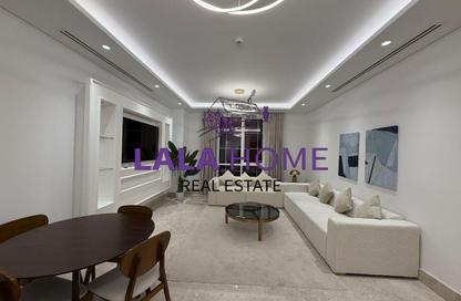 Apartment - 2 Bedrooms - 3 Bathrooms for rent in Floresta Gardens - Floresta Gardens - The Pearl Island - Doha