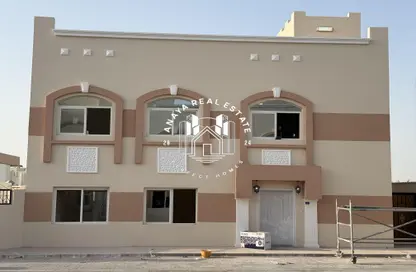 Villa - 5 Bedrooms - 4 Bathrooms for rent in Ain Khaled Villas - Ain Khaled - Doha