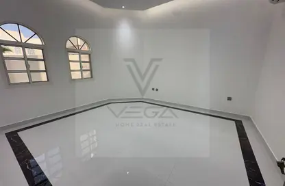 Villa - 7 Bedrooms - 5 Bathrooms for rent in West Bay Lagoon Villas - West Bay Lagoon - West Bay Lagoon - Doha