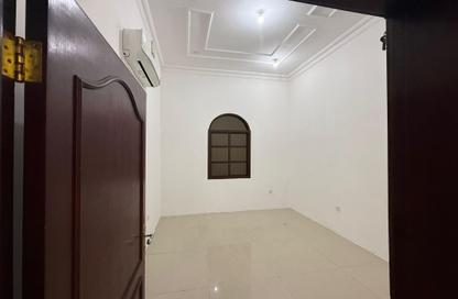 Apartment - 2 Bedrooms - 1 Bathroom for rent in Madinat Khalifa South - Madinat Khalifa - Doha