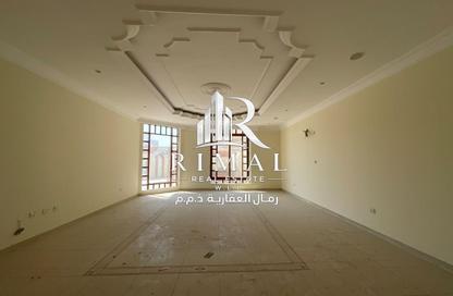 Villa - 7+ - 7+ for rent in Al Kheesa - Al Kheesa - Umm Salal Mohammed
