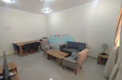 شقة - 2 غرف نوم - 2 حمامات للايجار في شارع المطار القديم - طريق المطار القديم - الدوحة