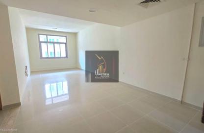Apartment - 5 Bedrooms - 6 Bathrooms for rent in Al Sadd Road - Al Sadd - Doha Apartment - 5 Bedrooms - 6 Bathrooms for rent in Al Sadd Road - Al Sadd - Doha