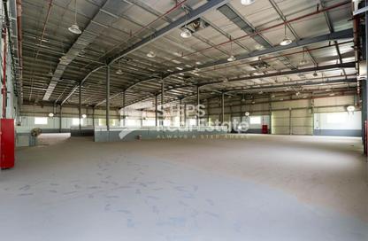 Warehouse - Studio - 7+ Bathrooms for rent in Industrial Area 5 - Industrial Area - Industrial Area - Doha