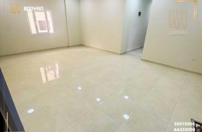 Apartment - 2 Bedrooms - 2 Bathrooms for rent in Al Nasr Twin Towers - West Bay - Doha