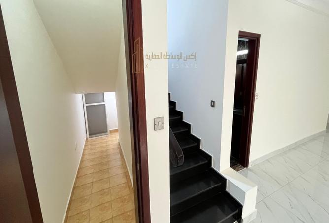 52044056 - Property Image 3