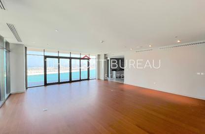 Apartment - 3 Bedrooms - 5 Bathrooms for sale in Seef Lusail Tower 1 - Seef Lusail - Lusail City - Lusail