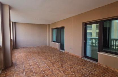 Apartment - 1 Bedroom - 2 Bathrooms for rent in East Porto Drive - Porto Arabia - The Pearl Island - Doha