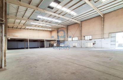Warehouse - Studio - 2 Bathrooms for rent in Industrial Area 2 - Industrial Area - Industrial Area - Doha