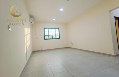 Apartment - 2 - 2 for rent in Umm Ghwailina Comm - Umm Ghuwalina - Umm Ghuwailina - Doha Apartment - 2 - 2 for rent in Umm Ghwailina Comm - Umm Ghuwalina - Umm Ghuwailina - Doha