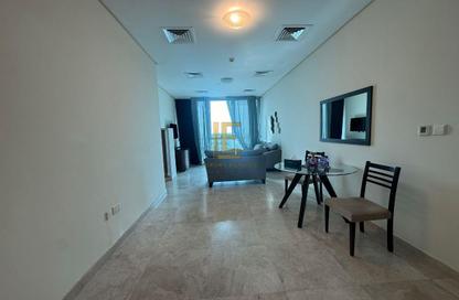 Apartment - 2 Bedrooms - 3 Bathrooms for rent in Zig Zag Towers - West Bay - Doha