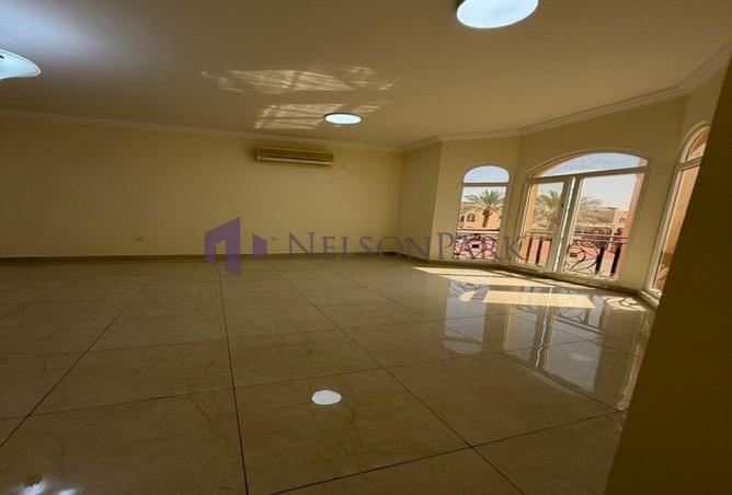 51953203 - Property Image 2