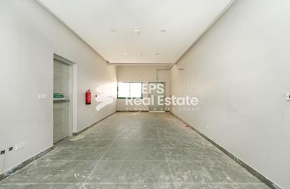 Warehouse - Studio for rent in Industrial Area 4 - Industrial Area - Industrial Area - Doha