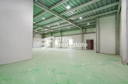 Warehouse - Studio for rent in Industrial Area 4 - Industrial Area - Industrial Area - Doha