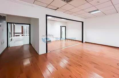 Office Space - Studio - 3 Bathrooms for rent in Umm Ghwailina Comm - Umm Ghuwalina - Umm Ghuwailina - Doha