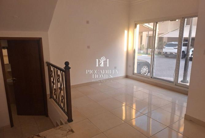 56621908 - Property Image 2