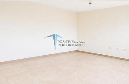Apartment - 5 Bedrooms - 5 Bathrooms for rent in Industrial Area - Industrial Area - Doha