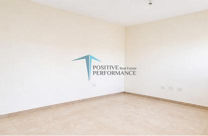 Apartment - 5 Bedrooms - 5 Bathrooms for rent in Industrial Area - Industrial Area - Doha