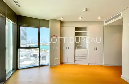 Apartment - 2 Bedrooms - 4 Bathrooms for sale in Seef Lusail Tower 1 - Seef Lusail - Lusail City - Lusail