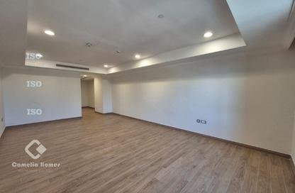 Apartment - 1 Bedroom - 2 Bathrooms for rent in Porto Arabia - The Pearl Island - Doha