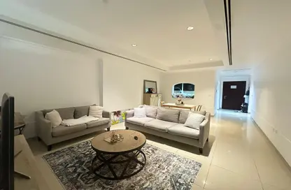 Apartment - 1 Bedroom - 2 Bathrooms for sale in Tower 14 - Porto Arabia - The Pearl Island - Doha