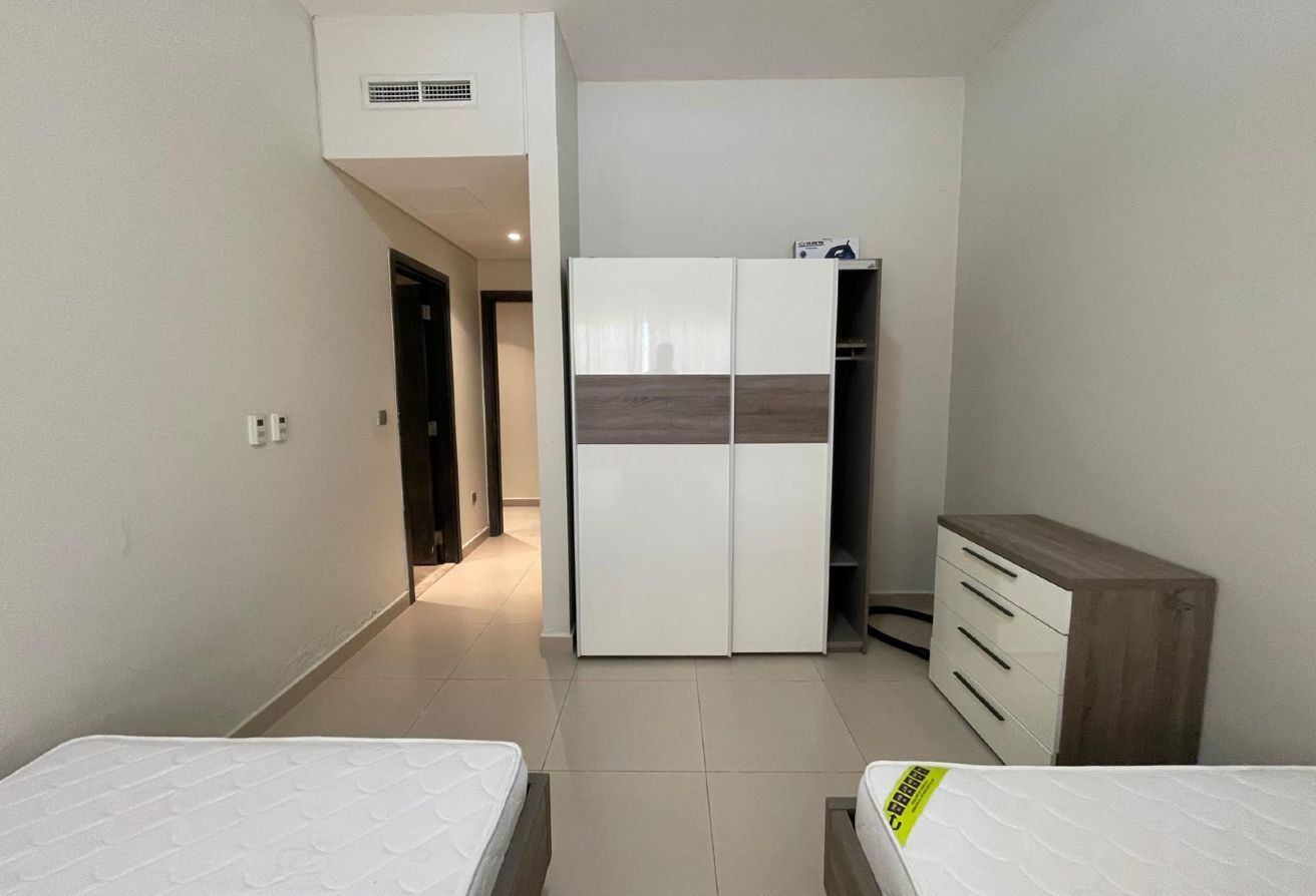 LUXURIOUS 2 BHK FF WITH BALCONY IN FOXHILS LUSAIL thumbnail 9