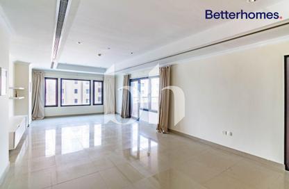 Apartment - 1 Bedroom - 2 Bathrooms for rent in West Porto Drive - Porto Arabia - The Pearl Island - Doha