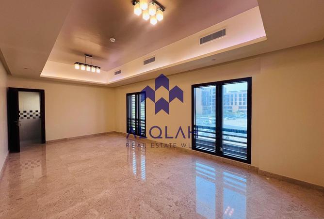 1002852 - Property Image 2