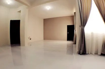 Apartment - 3 Bedrooms - 3 Bathrooms for rent in Al Muntazah - Doha