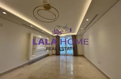 Apartment - 2 Bedrooms - 3 Bathrooms for rent in Floresta Gardens - Floresta Gardens - The Pearl Island - Doha