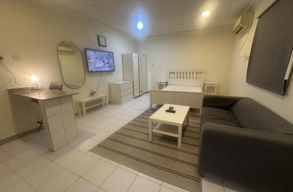 Apartment - Studio - 1 Bathroom for rent in Onaiza Street - Diplomatic Area - Doha Apartment - Studio - 1 Bathroom for rent in Onaiza Street - Diplomatic Area - Doha