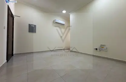 Apartment - 1 Bedroom - 1 Bathroom for rent in Fereej Bin Omran - Doha