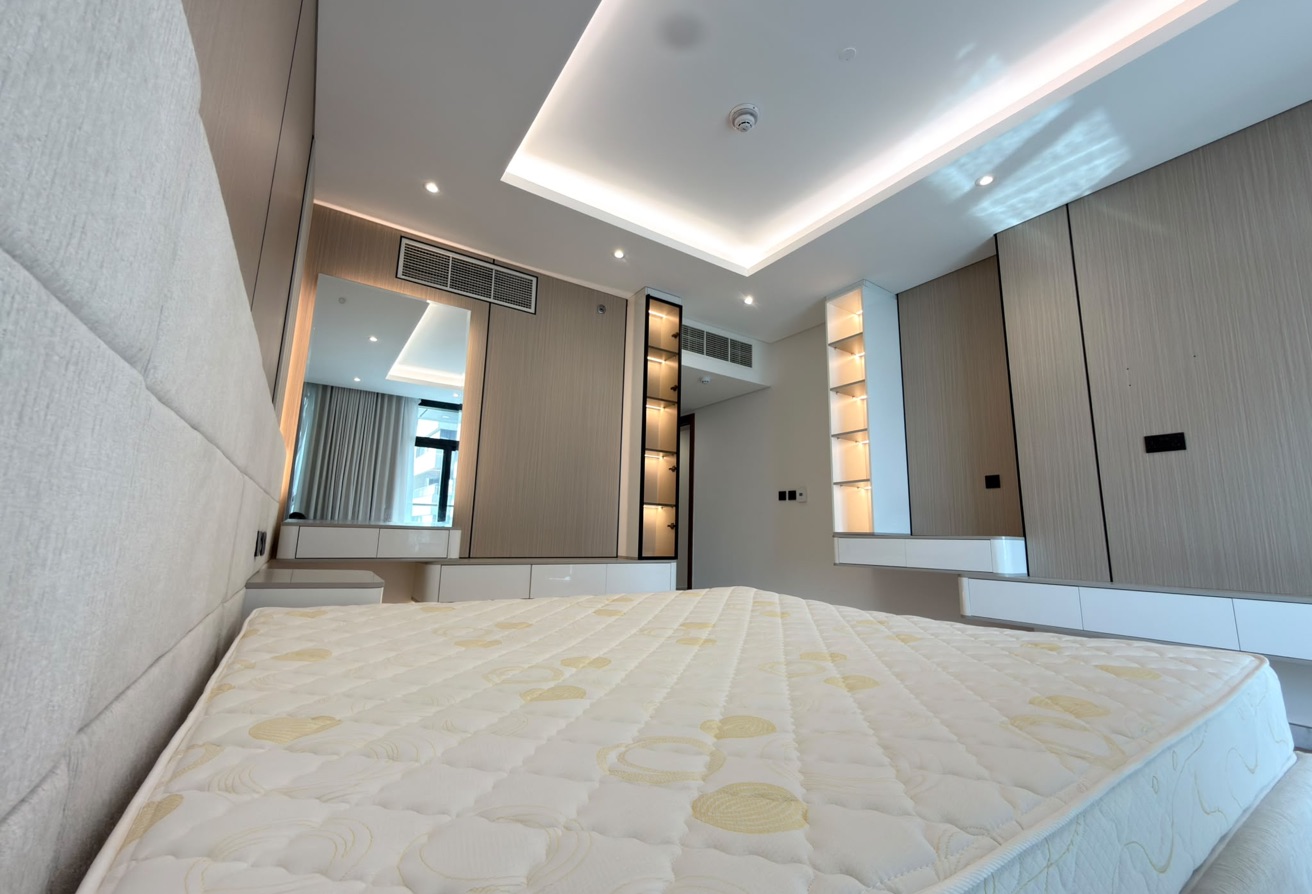 ELEGANT FULLY FURNISHED 2+MAID WITH BIG BALCONY thumbnail 4