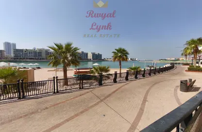 Villa - 3 Bedrooms - 3 Bathrooms for rent in Hilton Doha The Pearl Residences - Abraj Quartiers - The Pearl Island - Doha Villa - 3 Bedrooms - 3 Bathrooms for rent in Hilton Doha The Pearl Residences - Abraj Quartiers - The Pearl Island - Doha