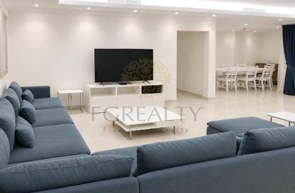 Apartment - 4 - 5 for sale in West Porto Drive - Porto Arabia - The Pearl Island - Doha