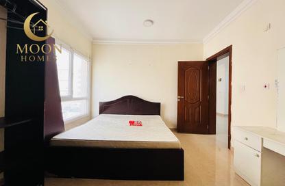 Apartment - 1 Bedroom - 2 Bathrooms for rent in Umm Ghwailina Comm - Umm Ghuwalina - Umm Ghuwailina - Doha